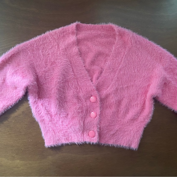 Pink fuzzy sweater/cardigan ✨ - Picture 2 of 4